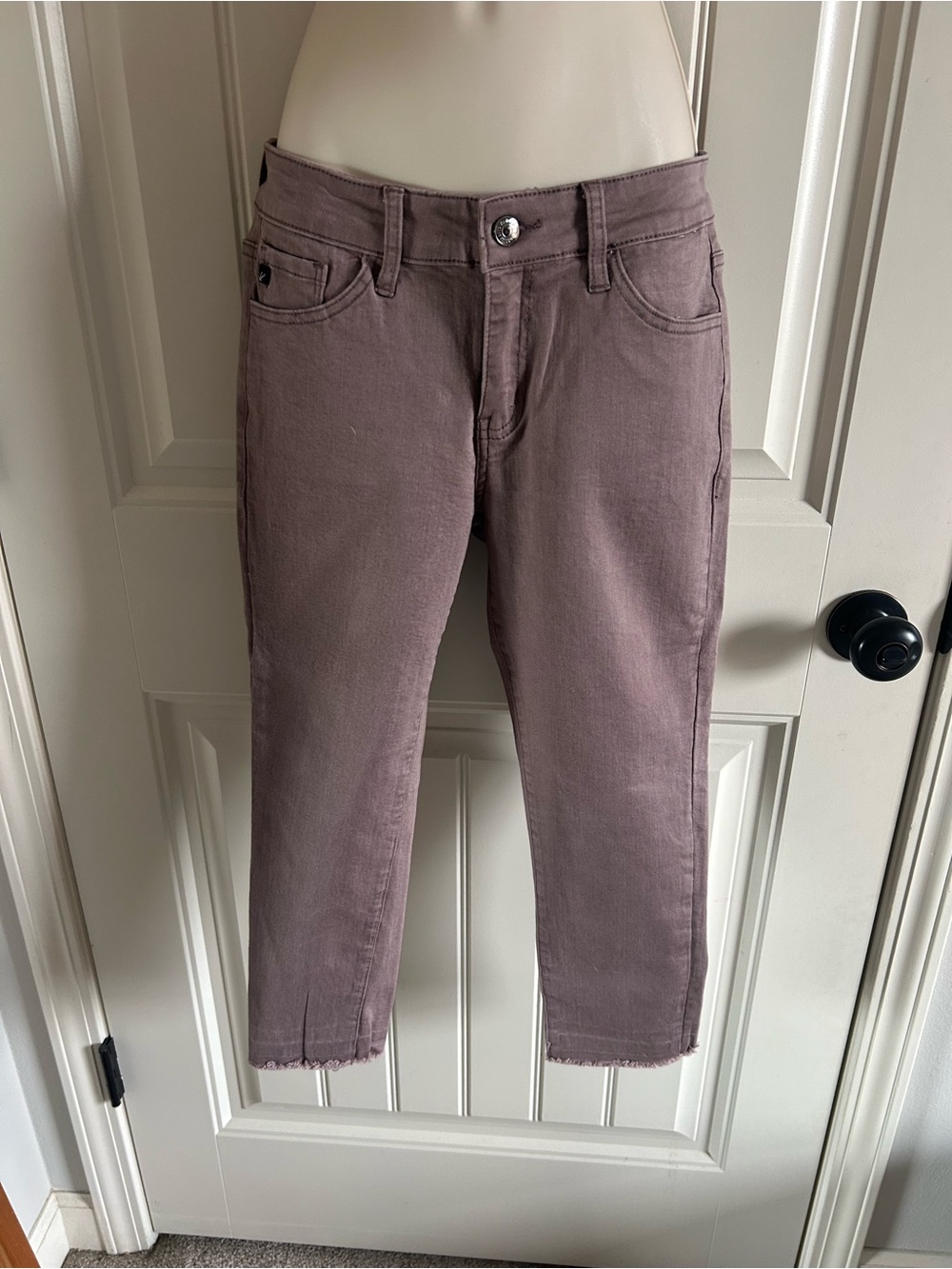 NEW KanCan Mauve Cropped Jeans - Straight Ankle Sz 27